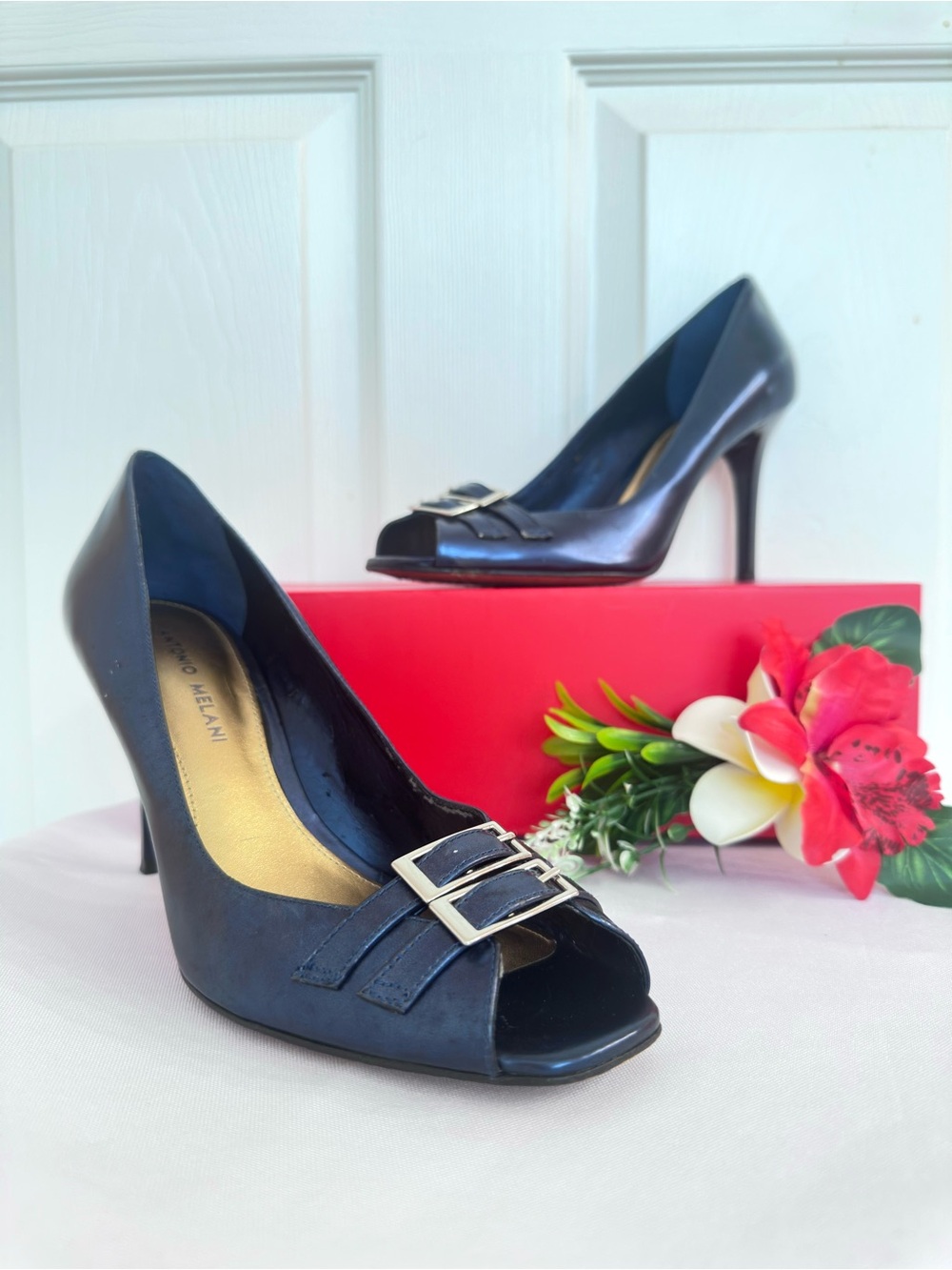 ANTONIO MELANI ~ Navy Peep-Toe 3.5” Heels with Silver-Toned Hardware size 9